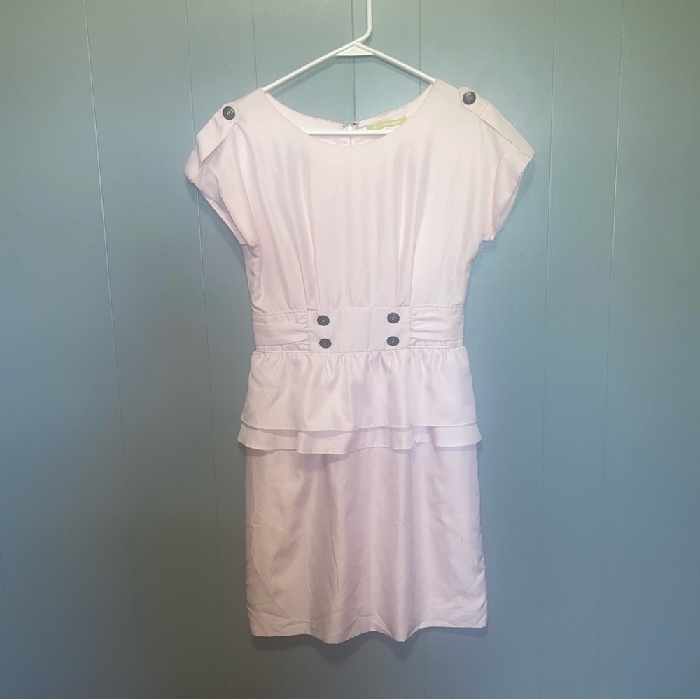 Gianni Bini Light Pink Peplum Knee Length Short Sleeve Dress Size 4